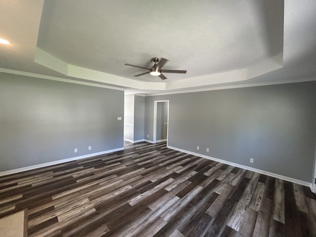 808 Leigh Ann Dr, Clarksville, TN 37042