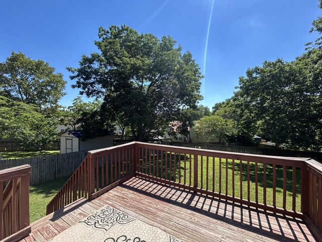 808 Leigh Ann Dr, Clarksville, TN 37042