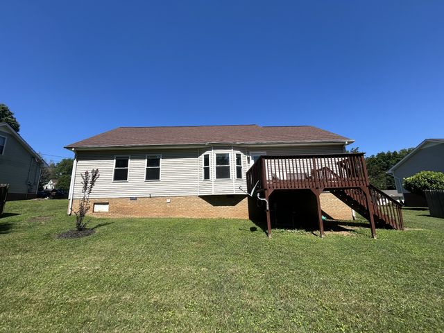 808 Leigh Ann Dr, Clarksville, TN 37042