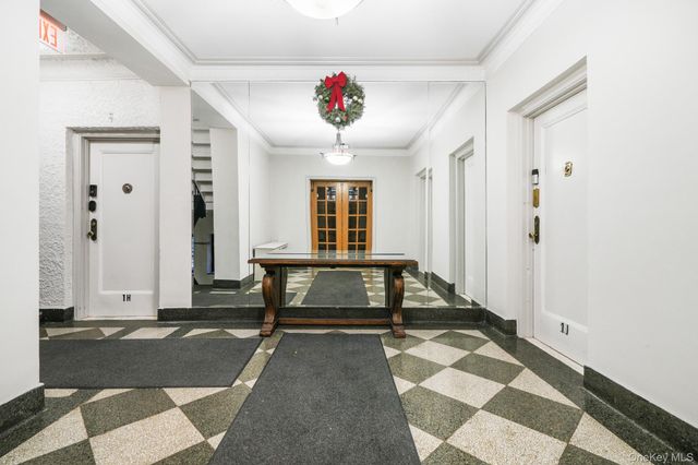 45 Pondfield Road W 5F, Bronxville, NY 10708