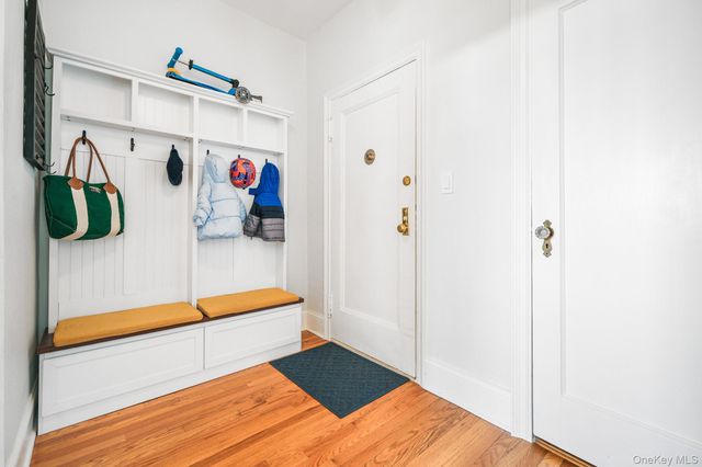 45 Pondfield Road W 5F, Bronxville, NY 10708