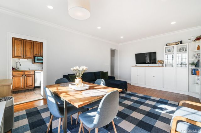 45 Pondfield Road W 5F, Bronxville, NY 10708