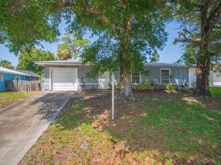 2309 NE 13th Court, Jensen Beach, FL 34957