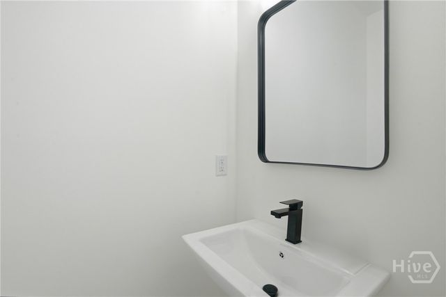 1230 E Anderson Street, Savannah, GA 31404