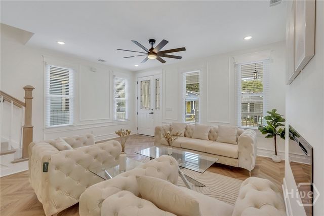 1230 E Anderson Street, Savannah, GA 31404