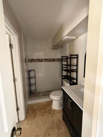 786 NW 92nd Avenue, Plantation, FL 33324