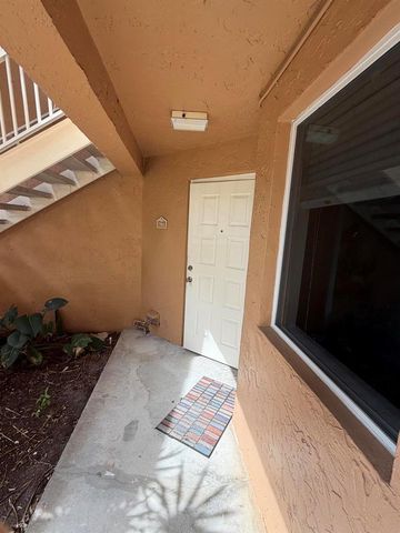 786 NW 92nd Avenue, Plantation, FL 33324