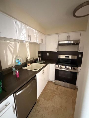786 NW 92nd Avenue, Plantation, FL 33324