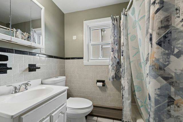 60 Allerton St, Lynn, MA 01902