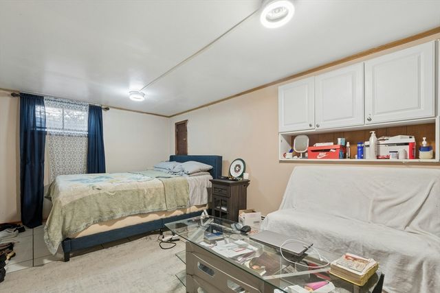 60 Allerton St, Lynn, MA 01902