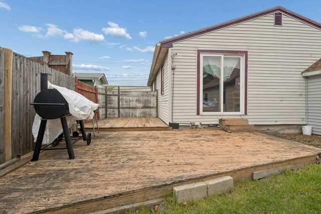 60 Allerton St, Lynn, MA 01902