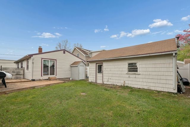 60 Allerton St, Lynn, MA 01902