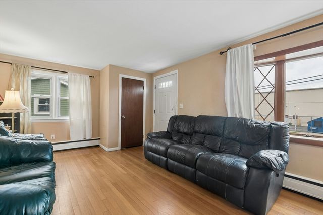 60 Allerton St, Lynn, MA 01902