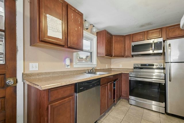 60 Allerton St, Lynn, MA 01902