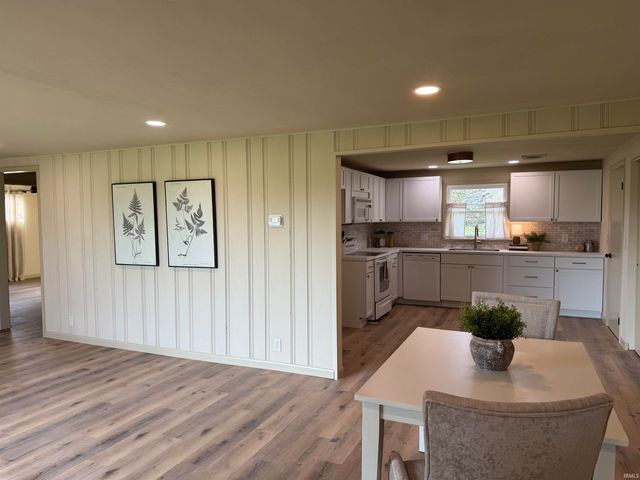 2100 E CR 700 N, Muncie, IN 47303