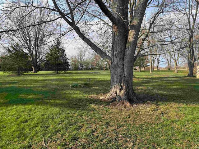 2100 E CR 700 N, Muncie, IN 47303