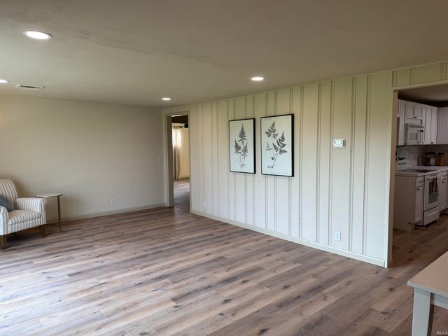2100 E CR 700 N, Muncie, IN 47303