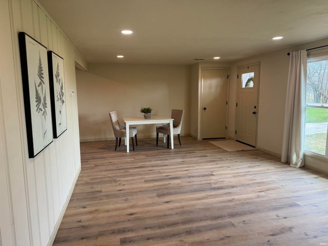 2100 E CR 700 N, Muncie, IN 47303