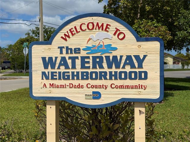 3250 SW 72 CT, Miami, FL 33155