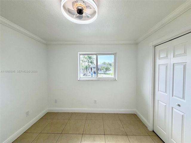 3250 SW 72 CT, Miami, FL 33155