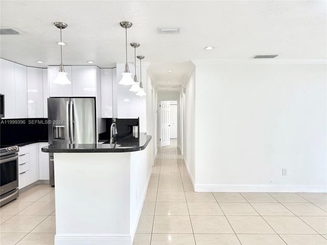 3250 SW 72 CT, Miami, FL 33155