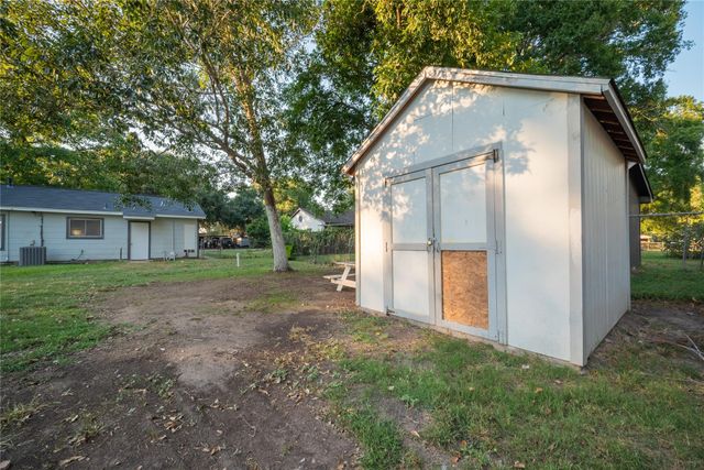 1727 Jones Street, Rosenberg, TX 77471
