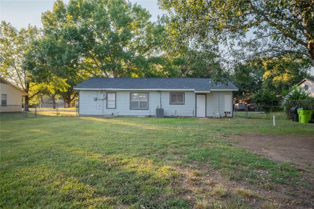 1727 Jones Street, Rosenberg, TX 77471