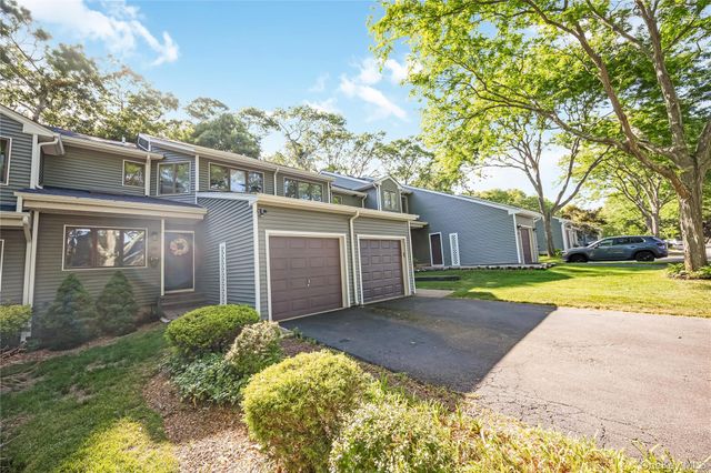39 Jeremy Circle, Nesconset, NY 11767