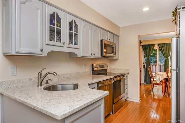 39 Jeremy Circle, Nesconset, NY 11767