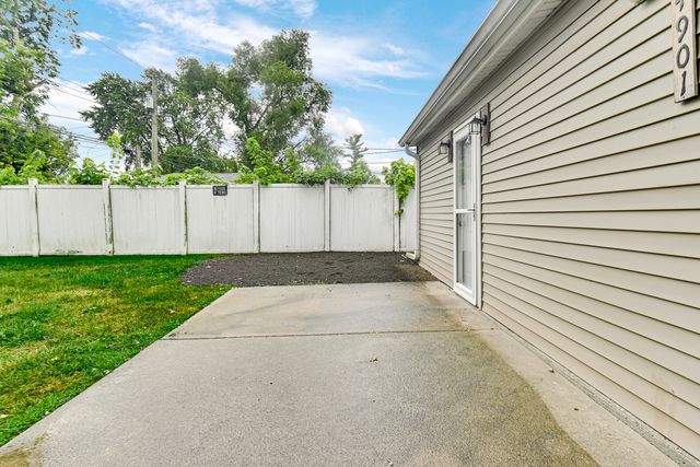 14901 Michigan Avenue, Dolton, IL 60419