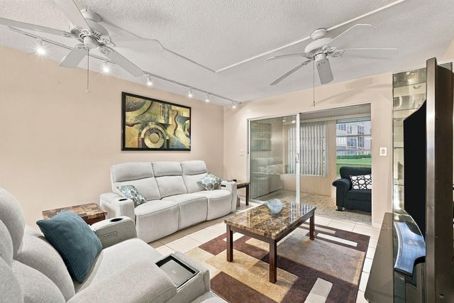 2903 VICTORIA Circle C1, Coconut Creek, FL 33066