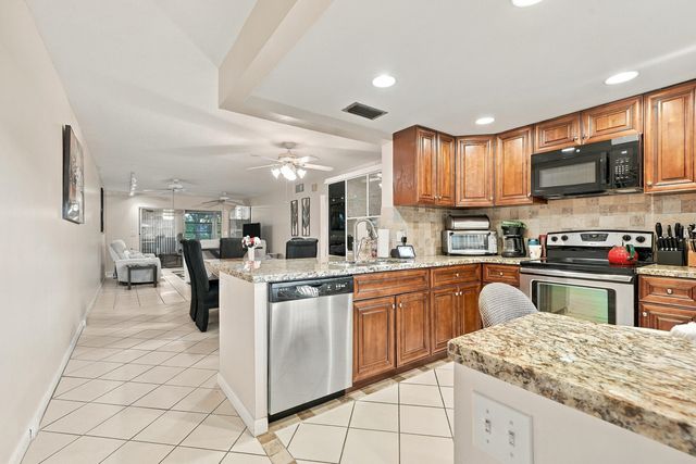 2903 VICTORIA Circle C1, Coconut Creek, FL 33066