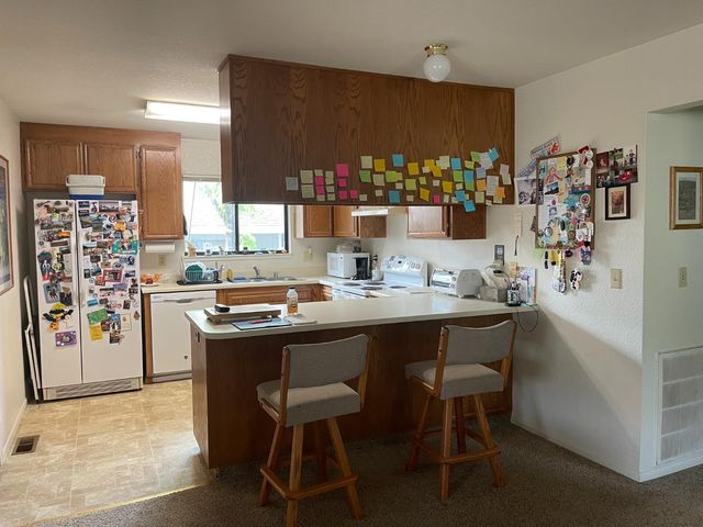 23196 Lone Pine Dr, Auburn, CA 95602