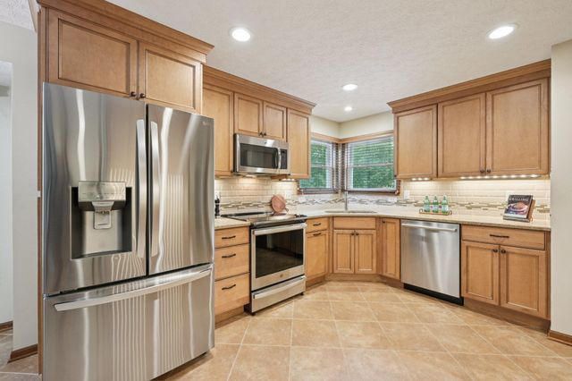 5983 Congressional Drive, Westerville, OH 43082