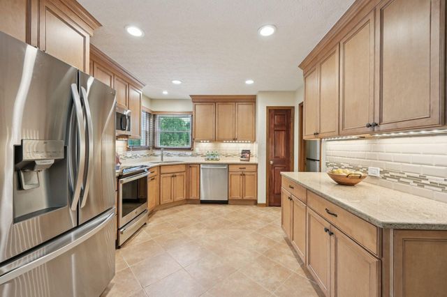 5983 Congressional Drive, Westerville, OH 43082