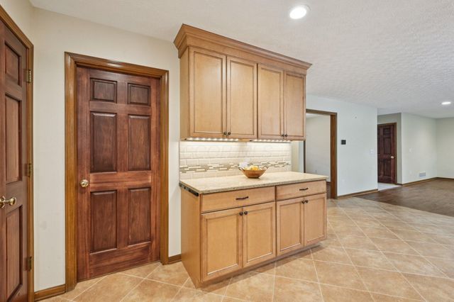 5983 Congressional Drive, Westerville, OH 43082