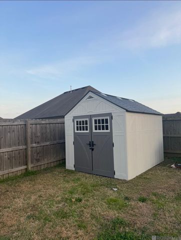 23091 Antler Lake Dr, Denham Springs, LA 70726