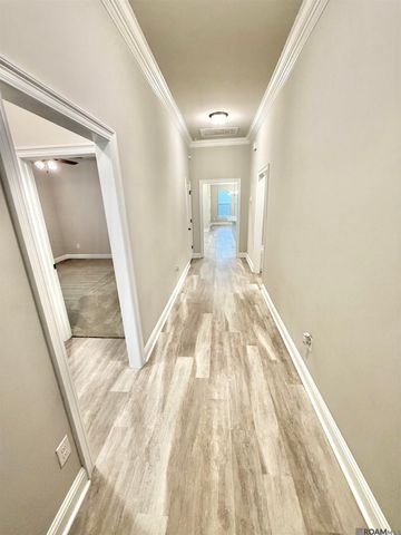 23091 Antler Lake Dr, Denham Springs, LA 70726