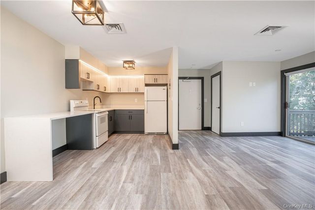 8-12 S Boulevard 12-102, Nyack, NY 10960