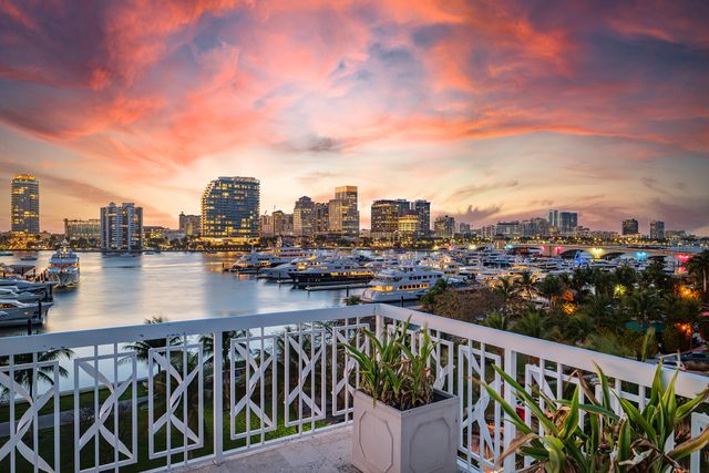 389 S Lake Drive Pha, Palm Beach, FL 33480