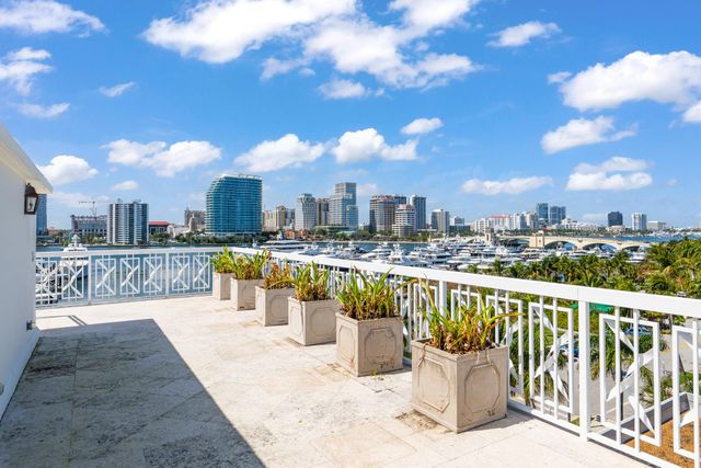 389 S Lake Drive Pha, Palm Beach, FL 33480