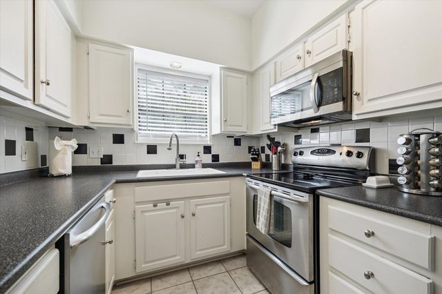 4000 Purdue Street 161, Houston, TX 77005