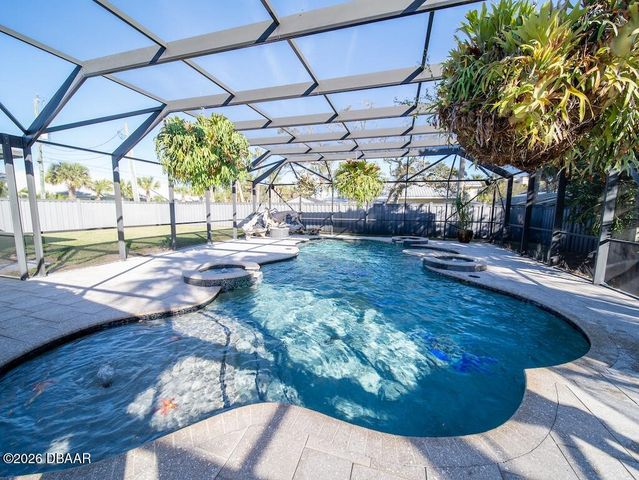 900 E 1st Avenue, New Smyrna Beach, FL 32169