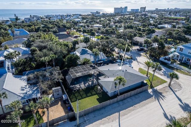 900 E 1st Avenue, New Smyrna Beach, FL 32169