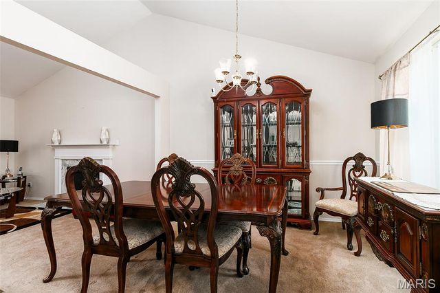 4647 Robbins Grove Drive, Florissant, MO 63034