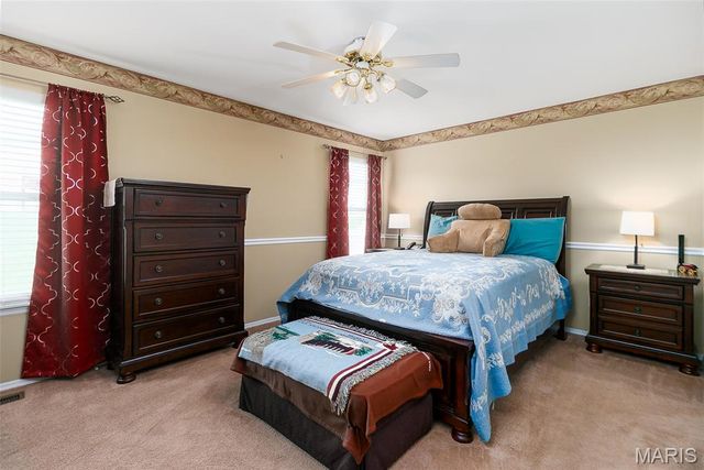 4647 Robbins Grove Drive, Florissant, MO 63034