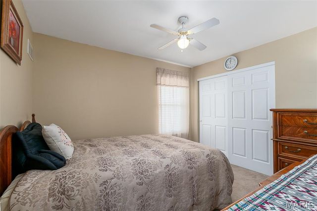 4647 Robbins Grove Drive, Florissant, MO 63034