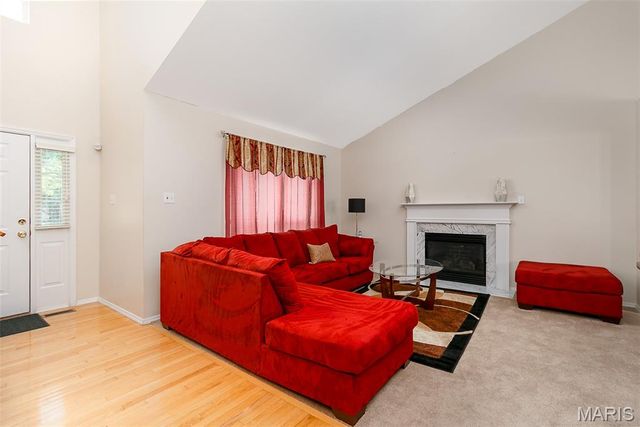 4647 Robbins Grove Drive, Florissant, MO 63034