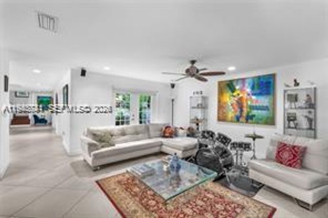 1543 Dorado Ave, Coral Gables, FL 33146