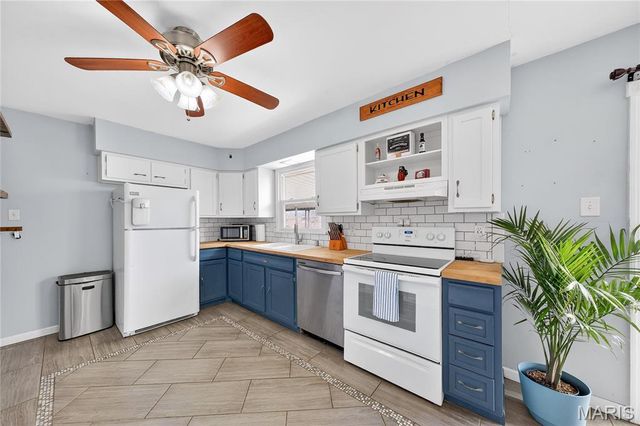 104 Ashland Place, St Charles, MO 63301